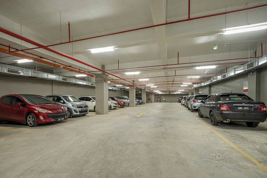 Car-Park-ninth-avenue-st-lucia-queensland,-41888,-158320_1782698716.0704.jpg