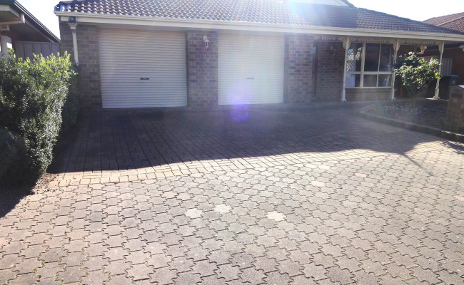 Car-Park-ninth-avenue-st-lucia-queensland,-41888,-158324_1782704011.649.jpg